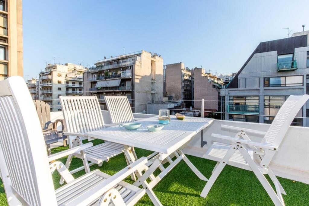Neoclassical Apartment With 2 Bedrooms In Piraeus Exterior photo