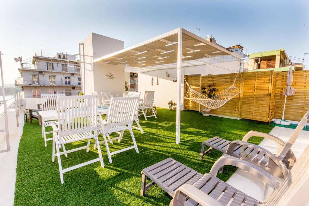 Neoclassical Apartment With 2 Bedrooms In Piraeus Exterior photo